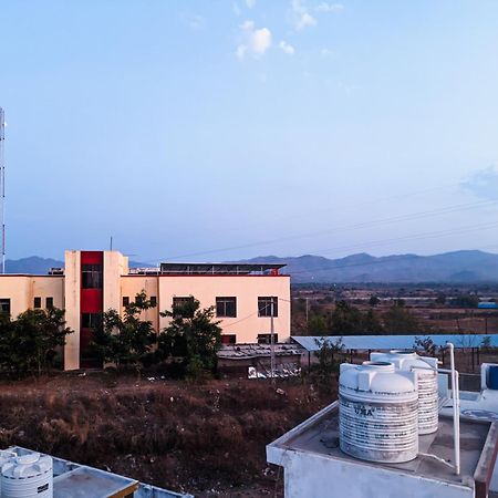 Bhavya Homestay Garudeshwar エクステリア 写真