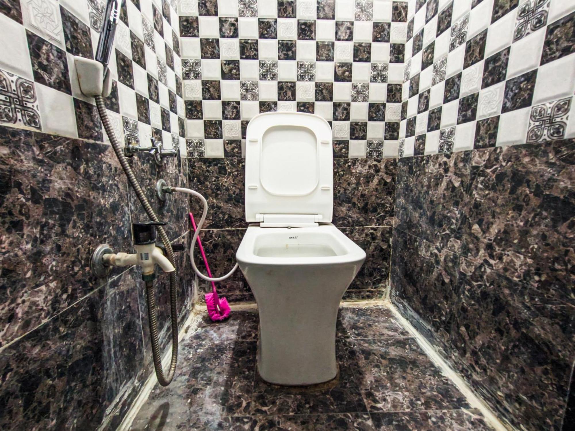Bhavya Homestay Garudeshwar エクステリア 写真