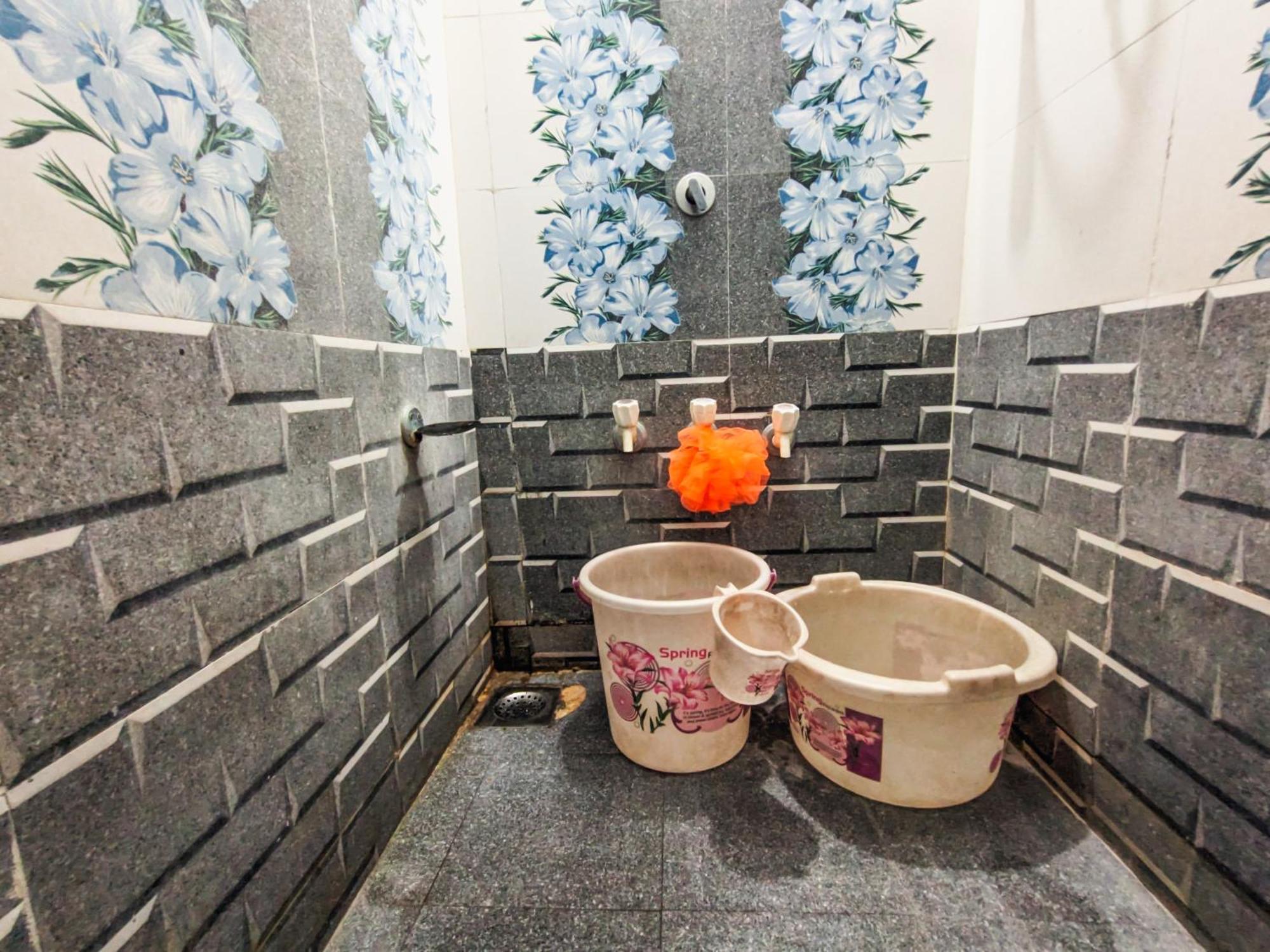 Bhavya Homestay Garudeshwar エクステリア 写真
